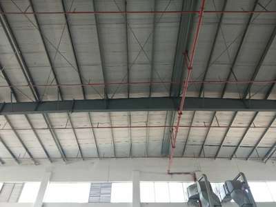 廣東揭陽榕城區連廊鋼結構施工圍擋漏水搭換與建筑幕墻工程費用探析